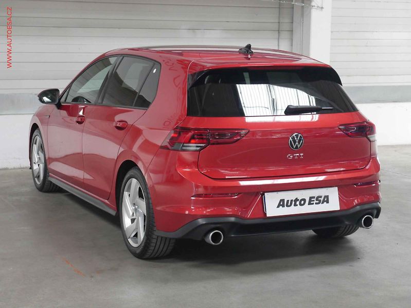 Volkswagen Golf (2021) 2.0 TSi, DSG, LED, kamera - fotka 4 z 24