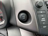 Toyota RAV4 (2010) 2.2D-4D 4x4, AC, výhřev sed. - náhled 18