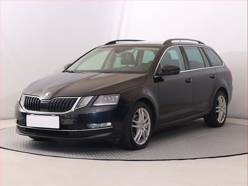 Škoda Octavia (2017) 2.0 TDI, Automat, Navi - fotka 2 z 20
