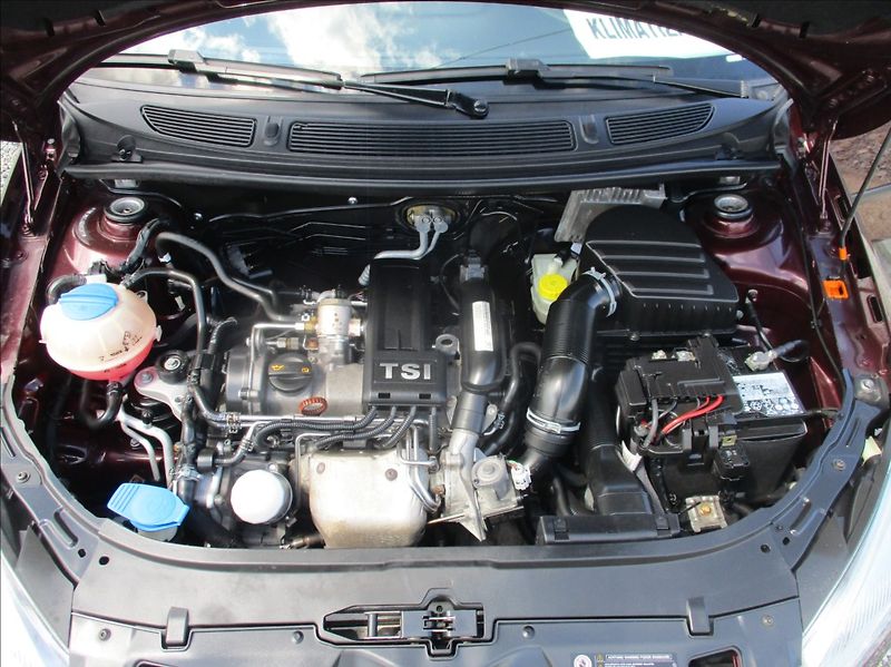 Škoda Fabia 1,2 TSI, digiklima,servis,tažn - fotka 22 z 34