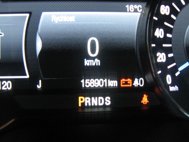 Ford S-MAX (2018) Titanium - fotka 5 z 19