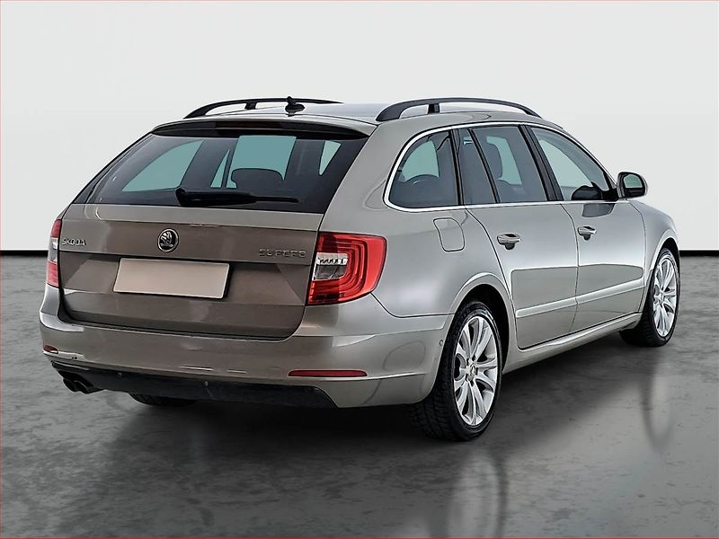 Škoda Superb (2013) Ambition 2.0 TDI, Automat - fotka 5 z 20