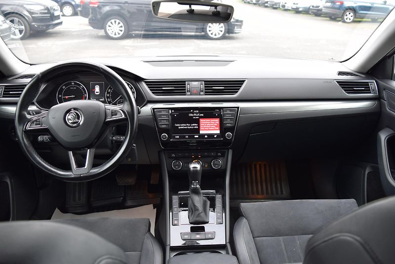 Škoda Superb (2016) 2.0TDI 140kw 4x4 DSG STYLE NAV - fotka 21 z 50