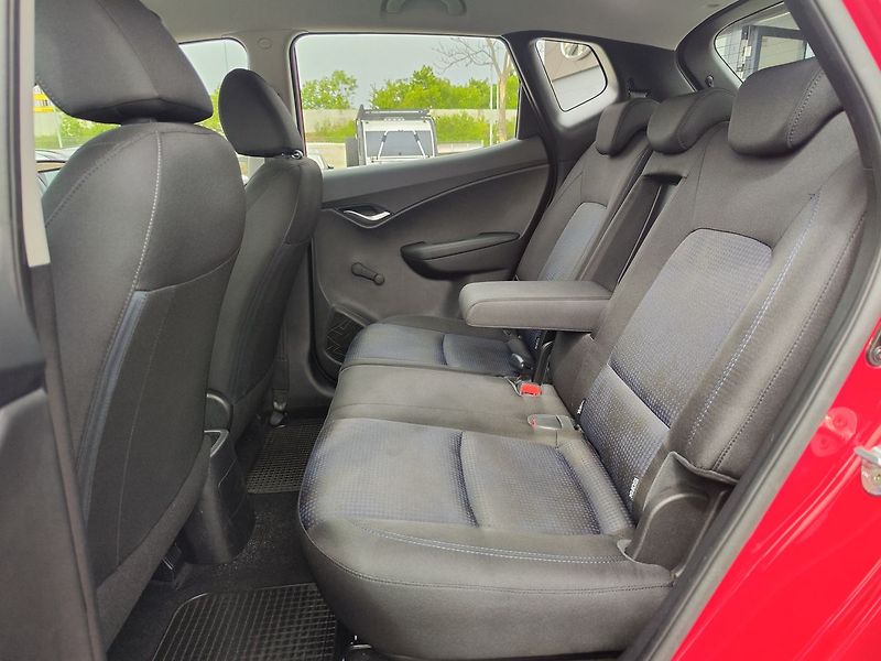Hyundai ix20 1.6 CVVT/92kW Trikolor - fotka 10 z 26
