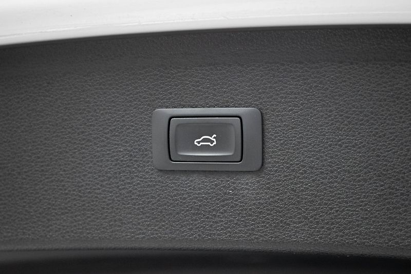 Audi SQ5 3.0 TDI *AIR*WEBASTO*TAŽNÉ*DPH - fotka 41 z 41