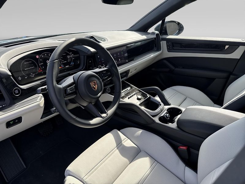 Porsche Cayenne E-Hybrid Coupé Black Edition - fotka 15 z 28