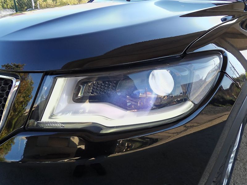 Jeep Compass 1.6Mjet Limited ČR 1maj. 33tis - fotka 30 z 32