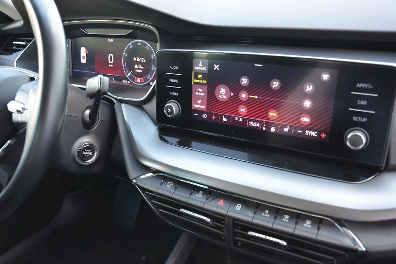 Škoda Octavia (2022) 1.5 TSI Ambition PLUS - fotka 21 z 26