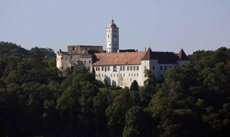 Jedno z nádherných městeček v údolí Wachau – Dürnstein.