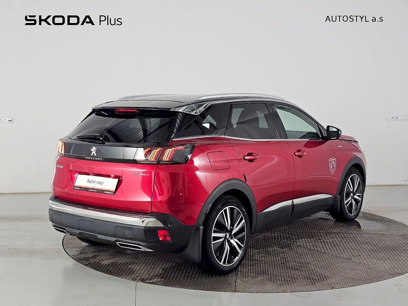 Peugeot 3008 (2021) 1.6 PHEV 300k 4x4 GT Pack - fotka 2 z 28
