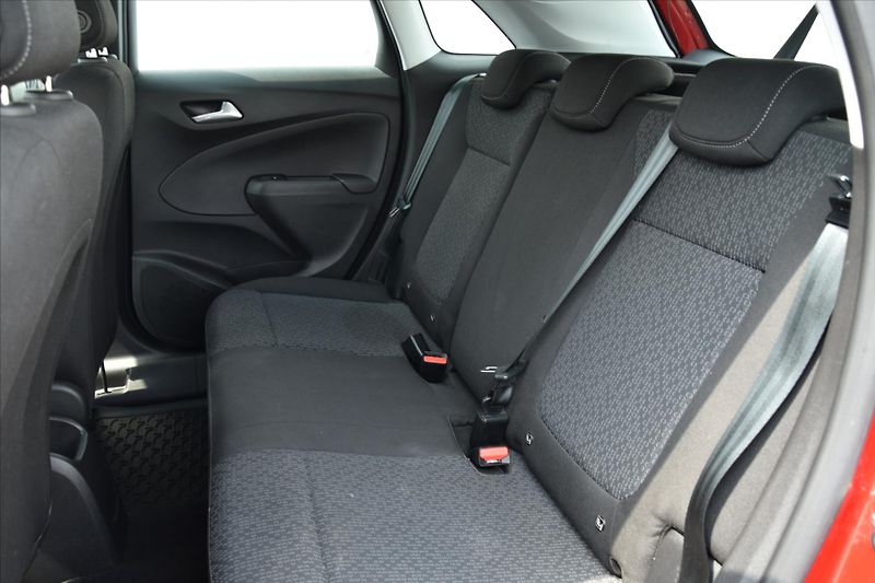 Opel Crossland 1.2 TURBO AUTOMAT 1.MAJ. ČR - fotka 11 z 23