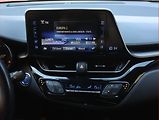 Toyota C-HR (2019) 1.8 Hybrid - náhled 12