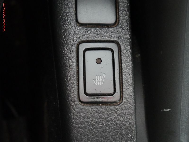 Suzuki SX4 (2009) 1.6i 4x4, ČR, AC, TZ, park - fotka 19 z 20