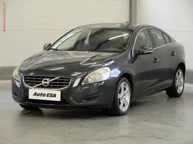 Volvo S60 (2011) 2.0d, servis.kniha, AT - fotka 3 z 21