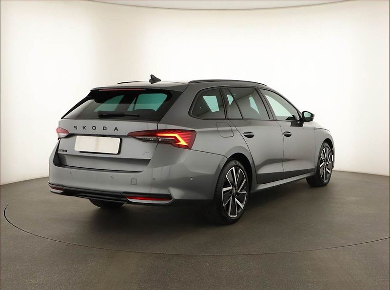 Škoda Octavia (2025) Sportline 2.0 TDI - fotka 5 z 19