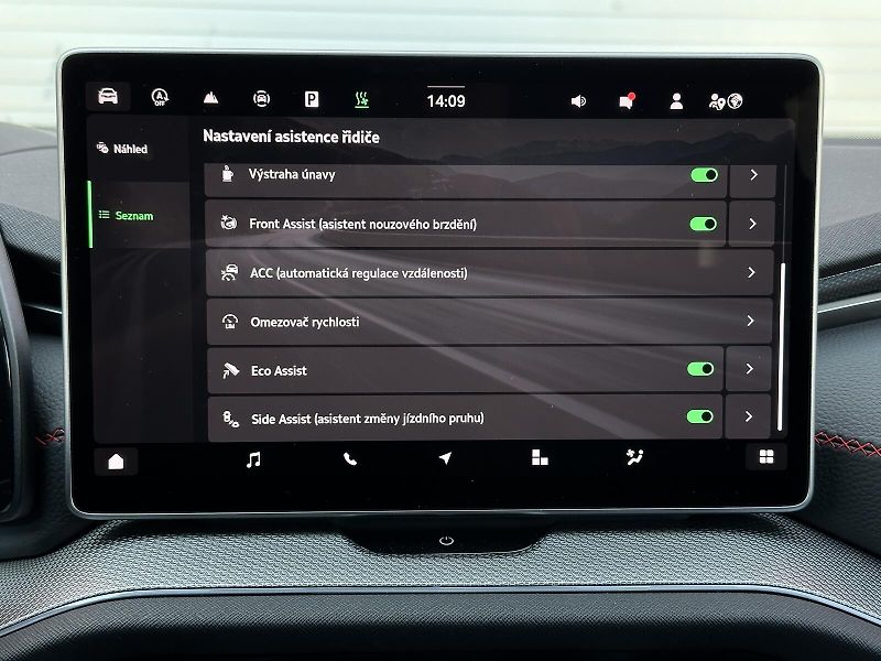 Škoda Kodiaq RS 265PS 2.0TSi 4x4 DSG Matrix - fotka 37 z 50