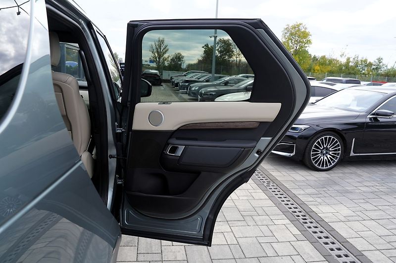 Land Rover Discovery 3.0 TD6/HSE/260PS/ČR - fotka 24 z 54