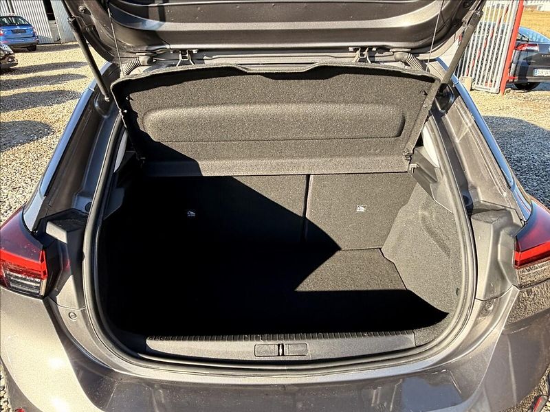 Opel Corsa 1,2 74kW AUTOMAT,NAVI,PANO,LED - fotka 36 z 44