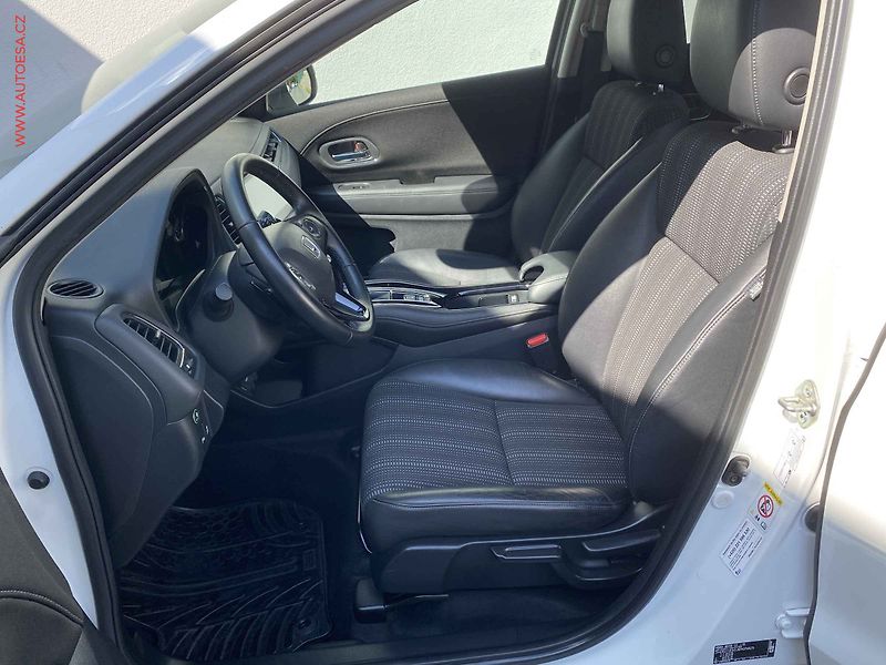 Honda HR-V (2018) 1.5i-VTEC, ČR, Executive, AT - fotka 9 z 19