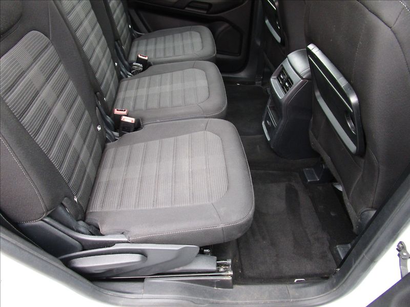 Ford Galaxy 1.5 EcoBoost, aut. Klima, 7 mí - fotka 24 z 46