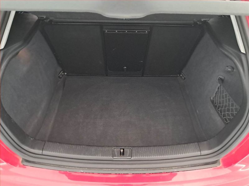 Audi A3 (2008) 1.6, Tempomat - fotka 14 z 16