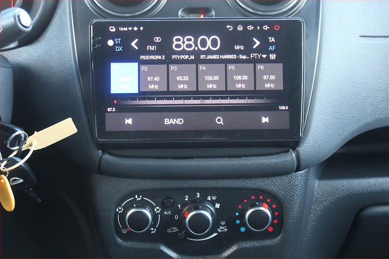 Dacia Dokker (2019) Stepway 1.6 SCe, 5Míst, ČR - fotka 12 z 14