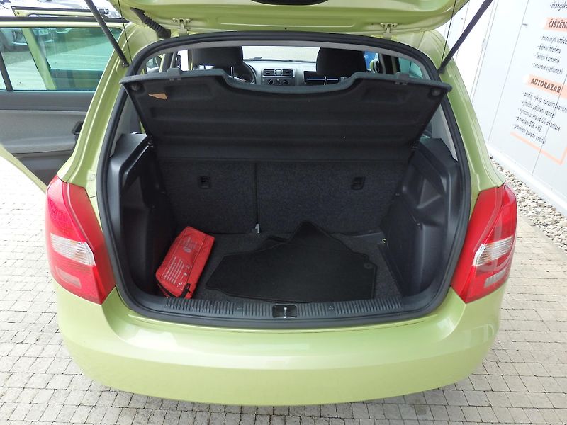 Škoda Fabia 1.2 TSI 63 ZÁLOHOVÁNO - fotka 8 z 25