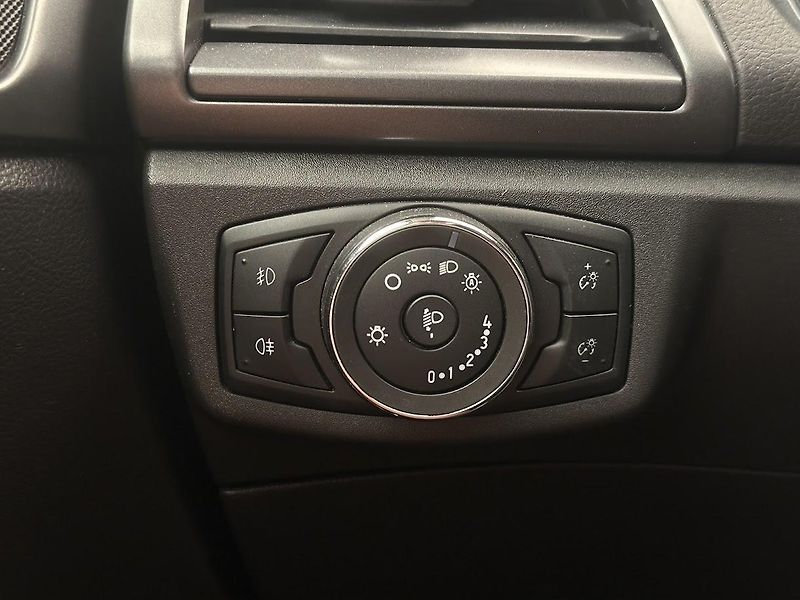 Ford Mondeo (2016) 2.0 TDCI AT AC  - fotka 14 z 20