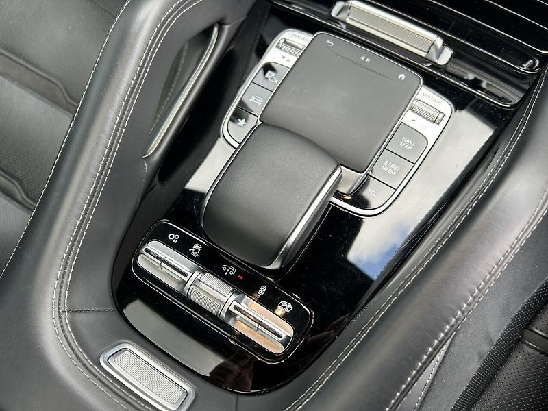 Mercedes-Benz GLE 53 AMG 4MATIC+ AIRMATIC - fotka 26 z 30