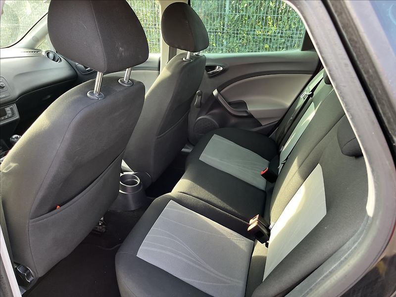 Seat Ibiza 1.2 TSi 63KW KLIMA SERVIS STK - fotka 13 z 34