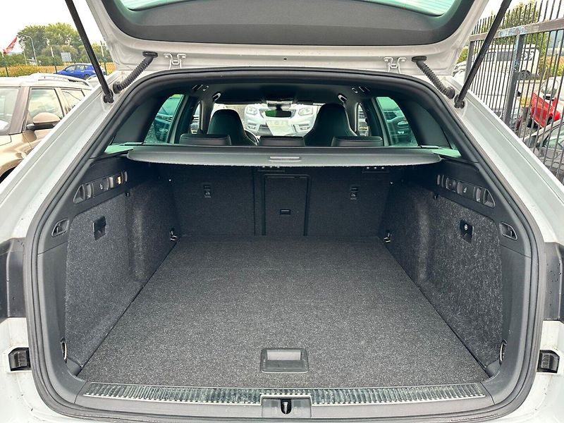 Škoda Superb (2019) 2.0TDi SPORTLINE, PO SERVISU - fotka 19 z 19