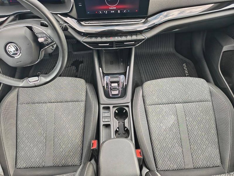 Škoda Octavia Style 7DSG 1,5TSI - fotka 9 z 23
