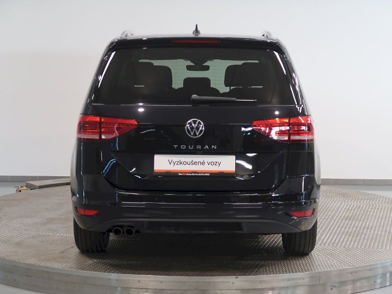 Volkswagen Touran (2023) HIGHLINE 2.0TDI 110KW DSG CZ - fotka 9 z 42