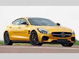 Neoficiální ilustrace čtyřdveřového Mercedesu-AMG GT.