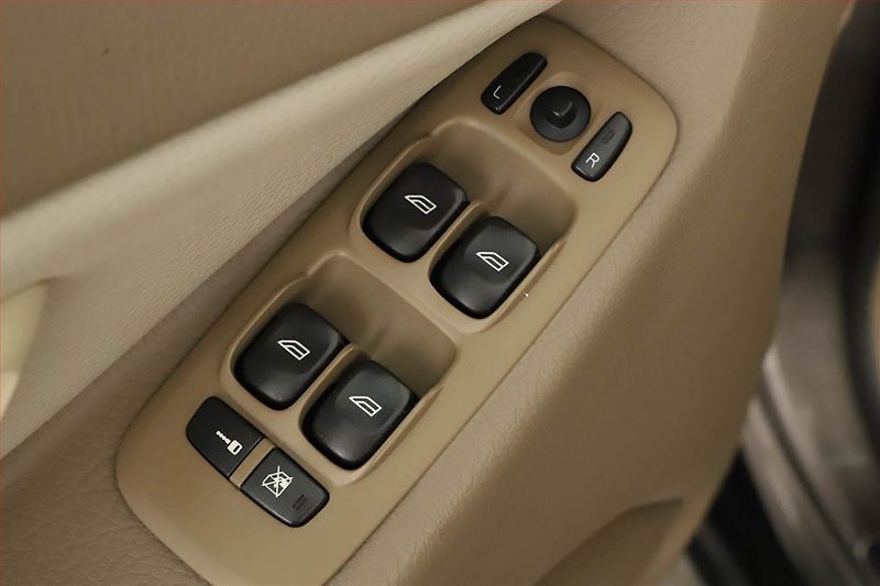 Volvo XC90 (2010) D5, 4X4, Automat, Kůže - fotka 9 z 21