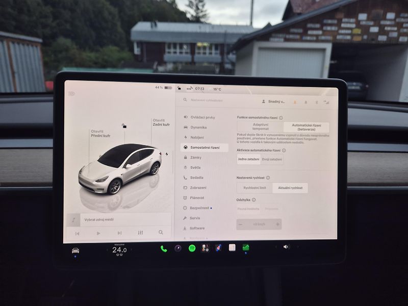 Tesla Model Y ZAMLUVENO ! TZ 92,4% - fotka 22 z 50