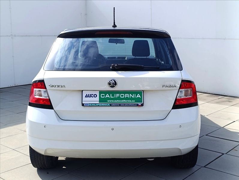 Škoda Fabia 1,0 MPi Klimatizace Tempomat - fotka 8 z 32