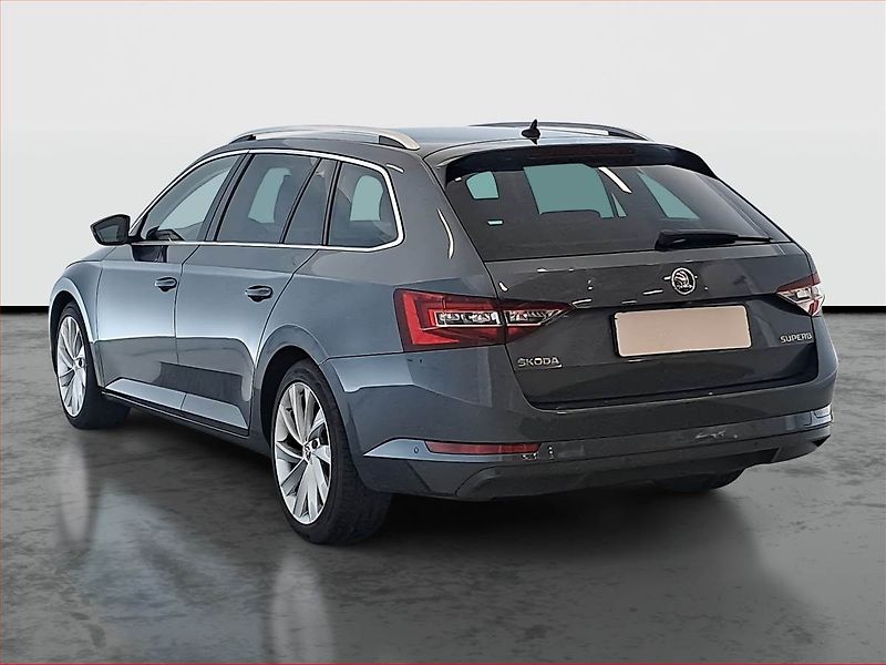 Škoda Superb (2018) 2.0 TDI, Kůže, Navi, Bi-Xenony - fotka 4 z 19
