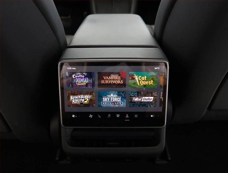 Tesla Model 3 (2023) Standard Range 60kWh, SoH 98% - fotka 29 z 32