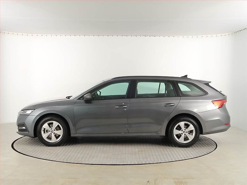 Škoda Octavia (2022) 2.0 TDI, Automat, Navi - fotka 3 z 18