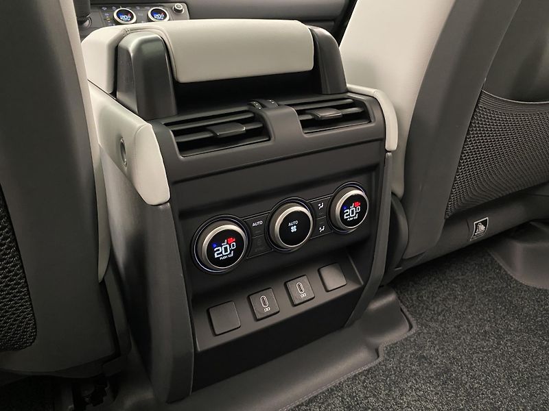 Land Rover Defender (2026) 110 D350 X-Dynamic REZERVACE - fotka 55 z 60