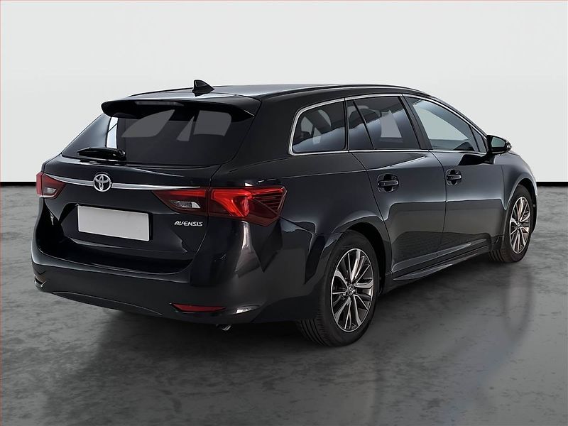 Toyota Avensis (2017) 2.0 D-4D, Navi, Tempomat - fotka 5 z 17