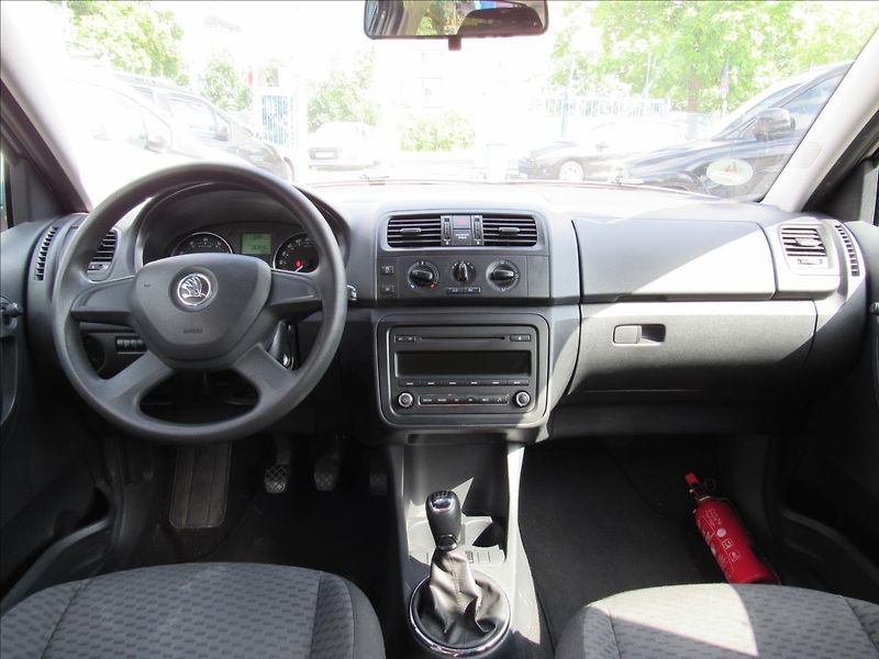 Škoda Fabia 1,2 TSi 63kW Combi - fotka 11 z 31