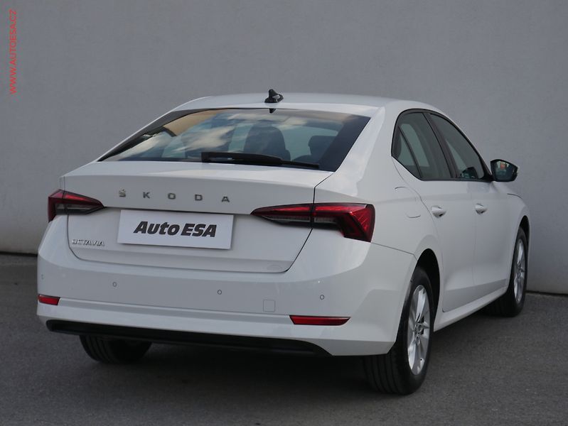 Škoda Octavia (2020) 2.0 TDI, ČR, Ambition - fotka 4 z 20