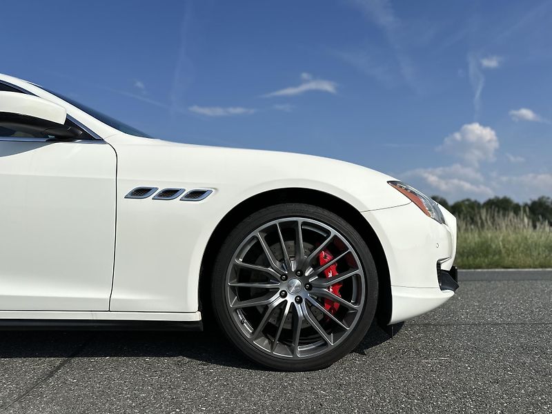 Maserati Quattroporte (2013) GTS 3.8 V8, ZF, 60 000km - fotka 6 z 24