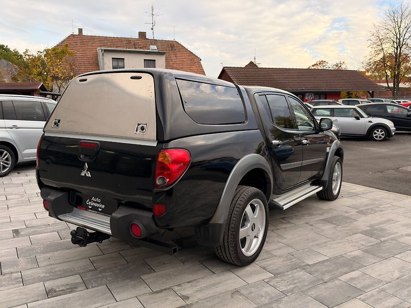 Mitsubishi L200 (2008) 2.5DI-D 100kW 4x4 HARDTOP/AUT - fotka 5 z 29