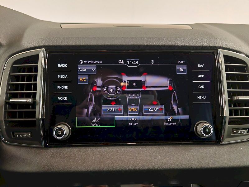 Škoda Karoq (2021) 1.5 TSI 110 kW DSG Style - fotka 14 z 28