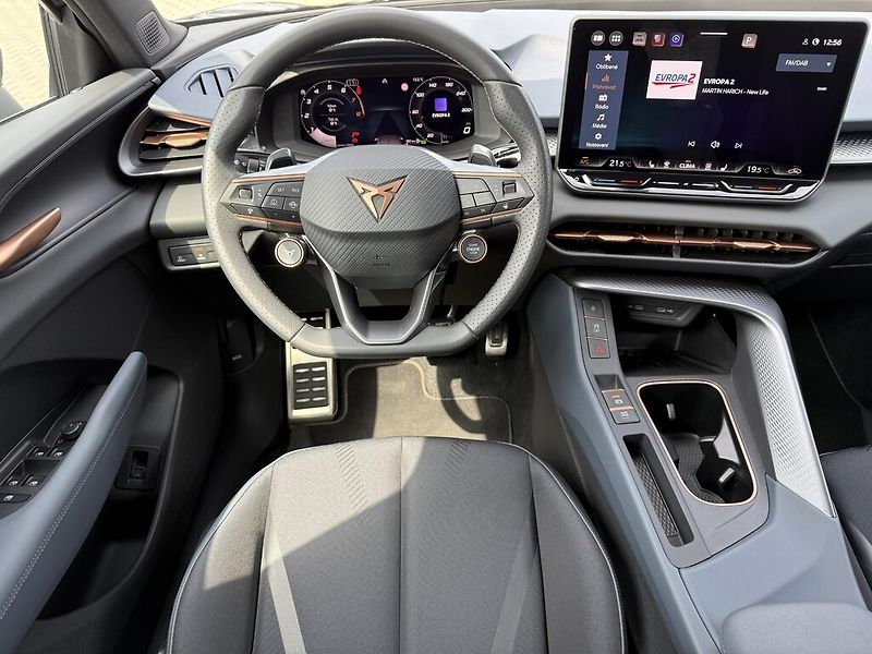 Cupra Terramar DSG 4WD 2,0 TSi 150 kW - fotka 7 z 24