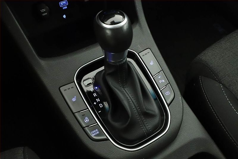 Hyundai i30 (2021) 1.5 T-GDI MHEV, Automat, Navi - fotka 13 z 26