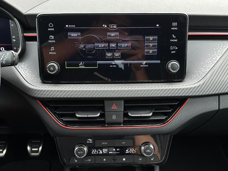 Škoda Kamiq 1.0TSi Monte Carlo 116PS Matri - fotka 20 z 41